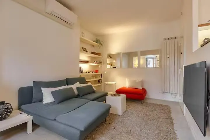 Apartamento Before Making A Request Read My Profil Host At Bottom Of Page # Small Nest Under Rooftops - Heart Of Paris França
